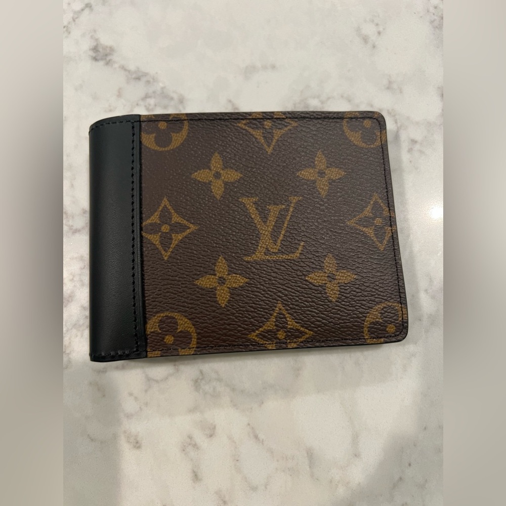 Louis Vuitton Mens Wallet